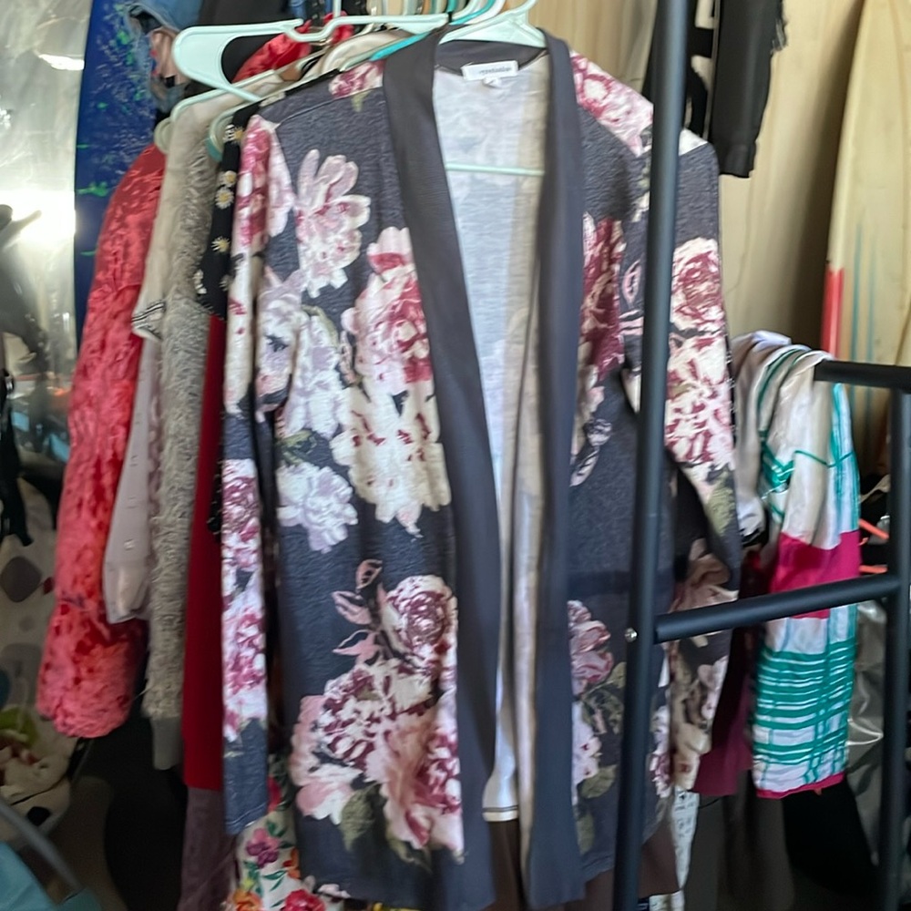 Grey Floral Cardigan - Picture 1 of 1